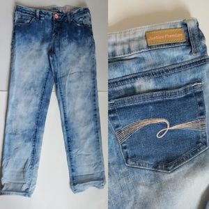 Justice girls' acid wash jeans - A0
